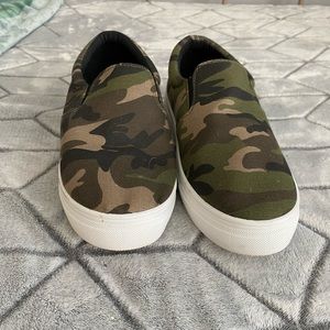 Camo Platform Slip-On Sneakers • 9